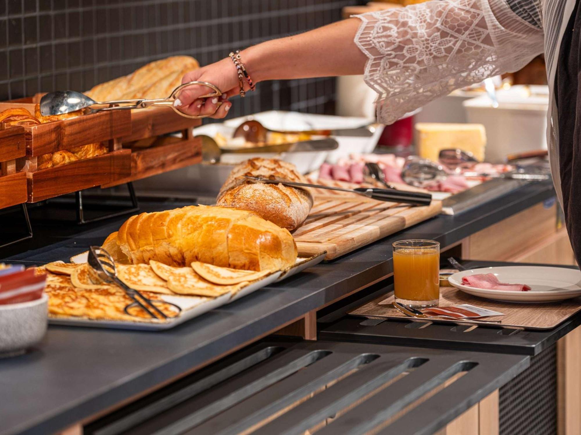 ホテル Ibis Nantes Treillières エクステリア 写真