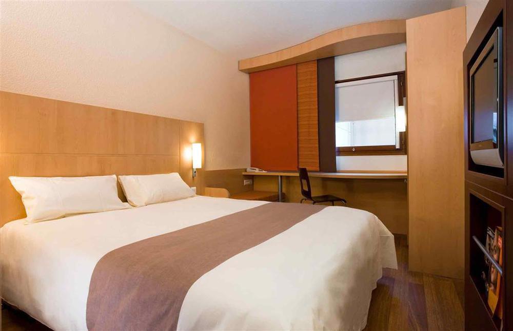 ホテル Ibis Nantes Treillières エクステリア 写真